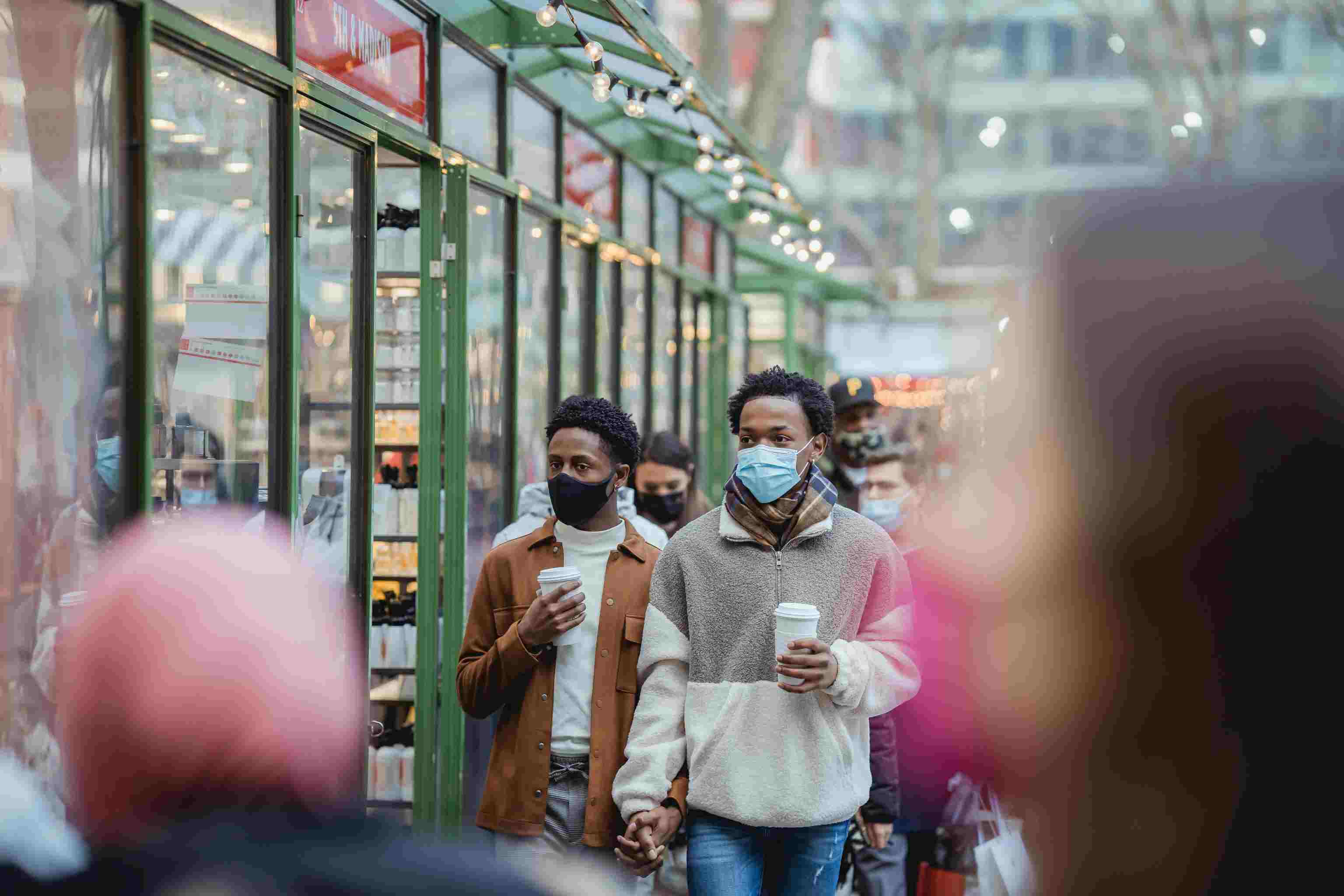 多國宣布取消全面防疫措施，外貿業務企業需警惕