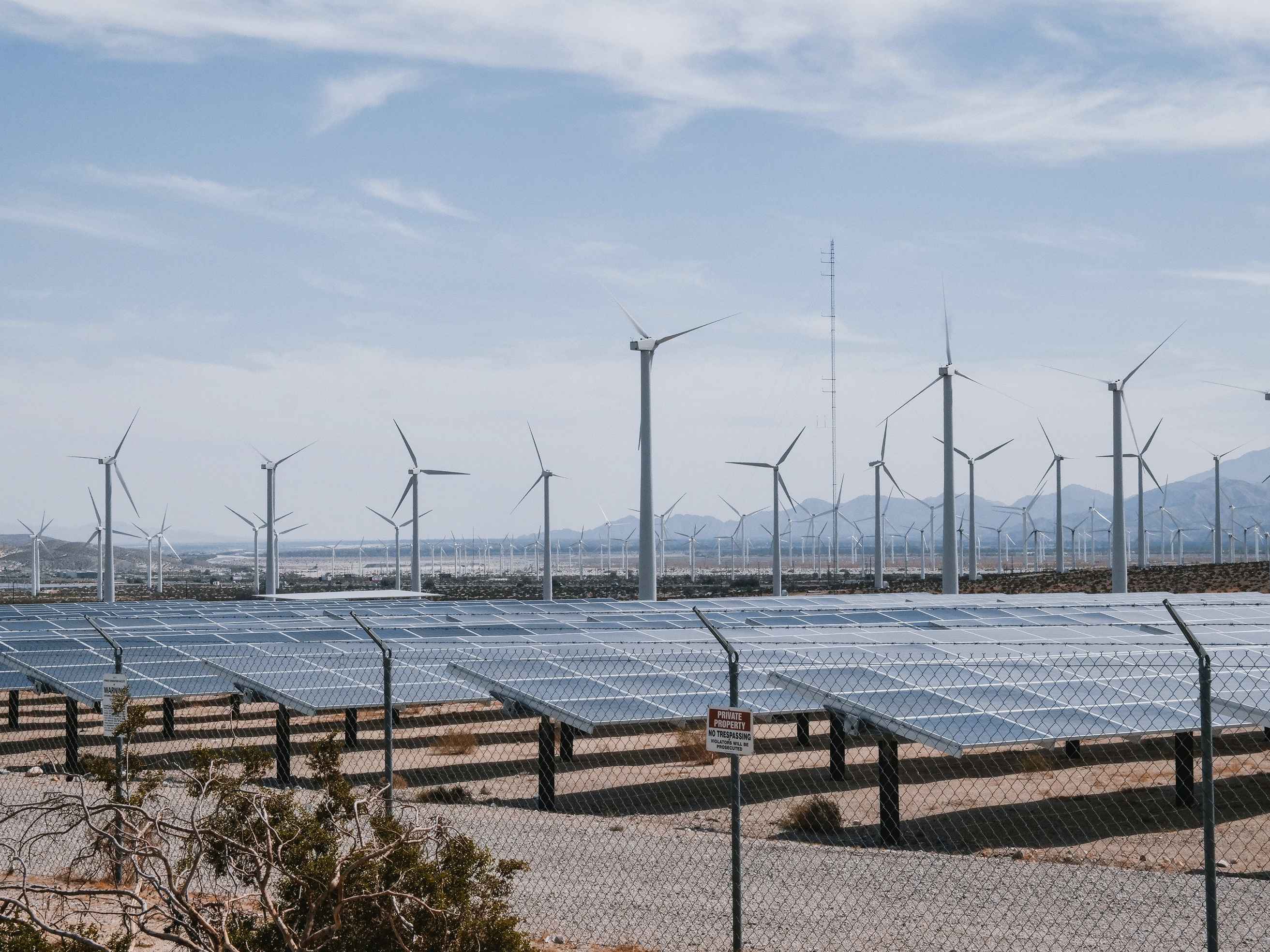 光伏組件出口貿易【江蘇省太陽能電池出口成績斐然】